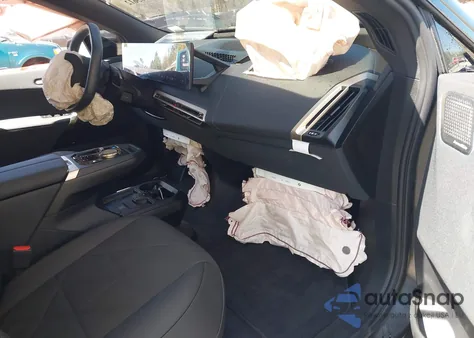 2024 BMW Ix M60 из США, поврежденный, VIN WB533CF06RCN40621